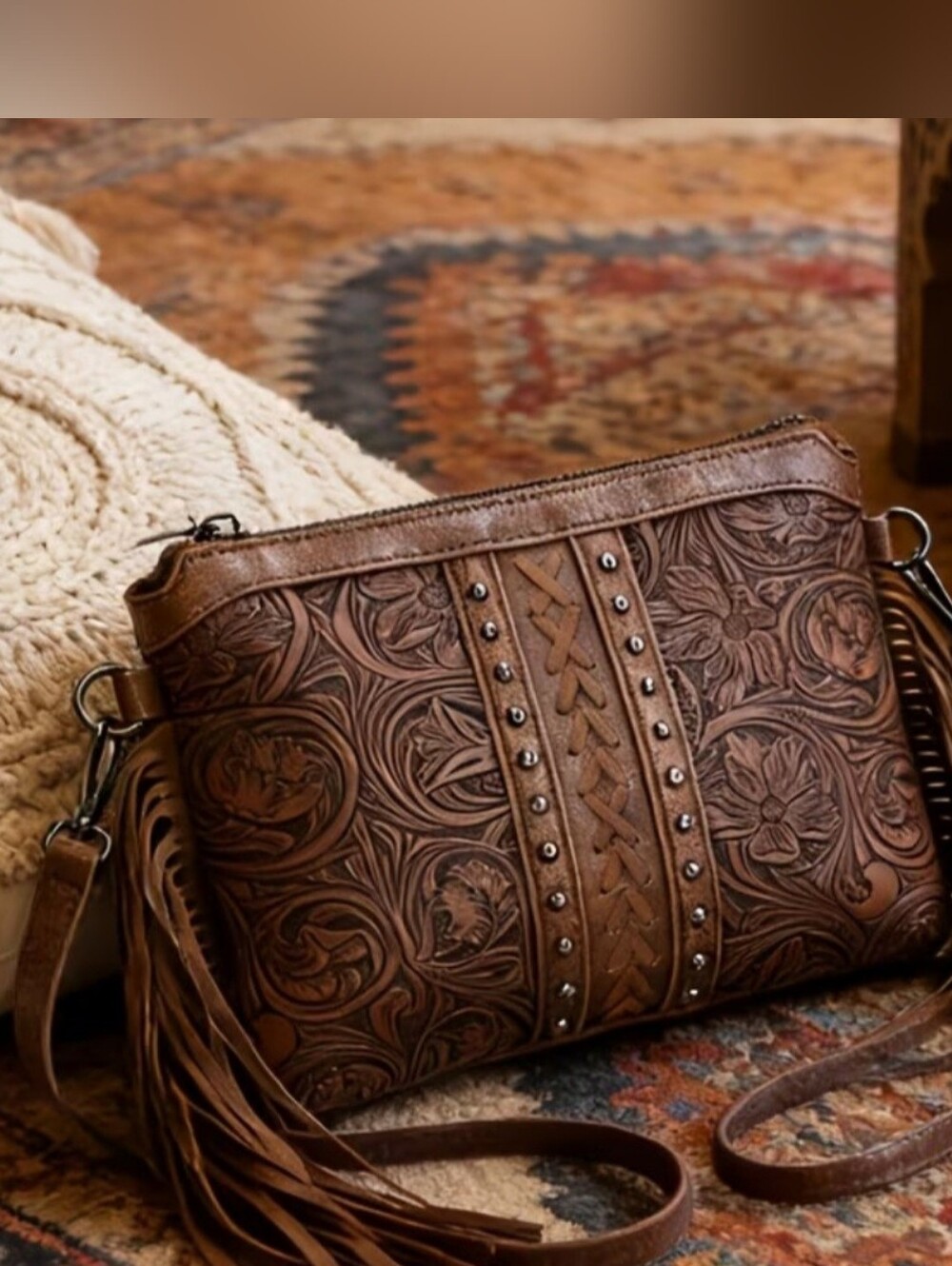 🚨NEW! Hand-Tooled Western Crossbody Bag with Fringe